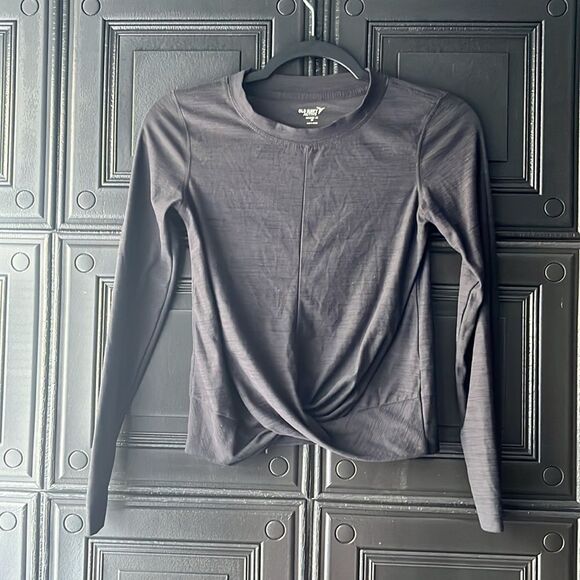 Old Navy Active top - Picture 1 of 2